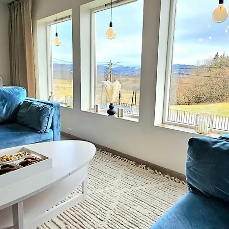 Familie Bolig Med Hage Villa *