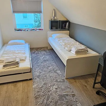 Familie Bolig Med Hage Villa Lyngdal