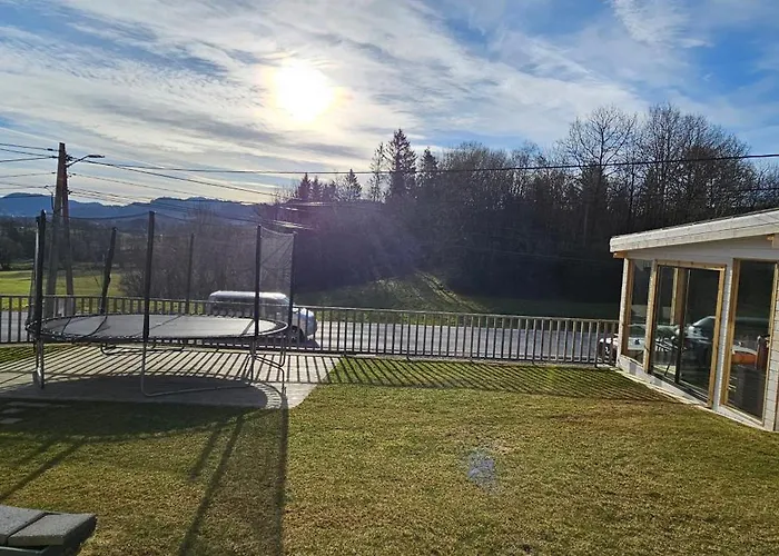 Familie Bolig Med Hage Villa